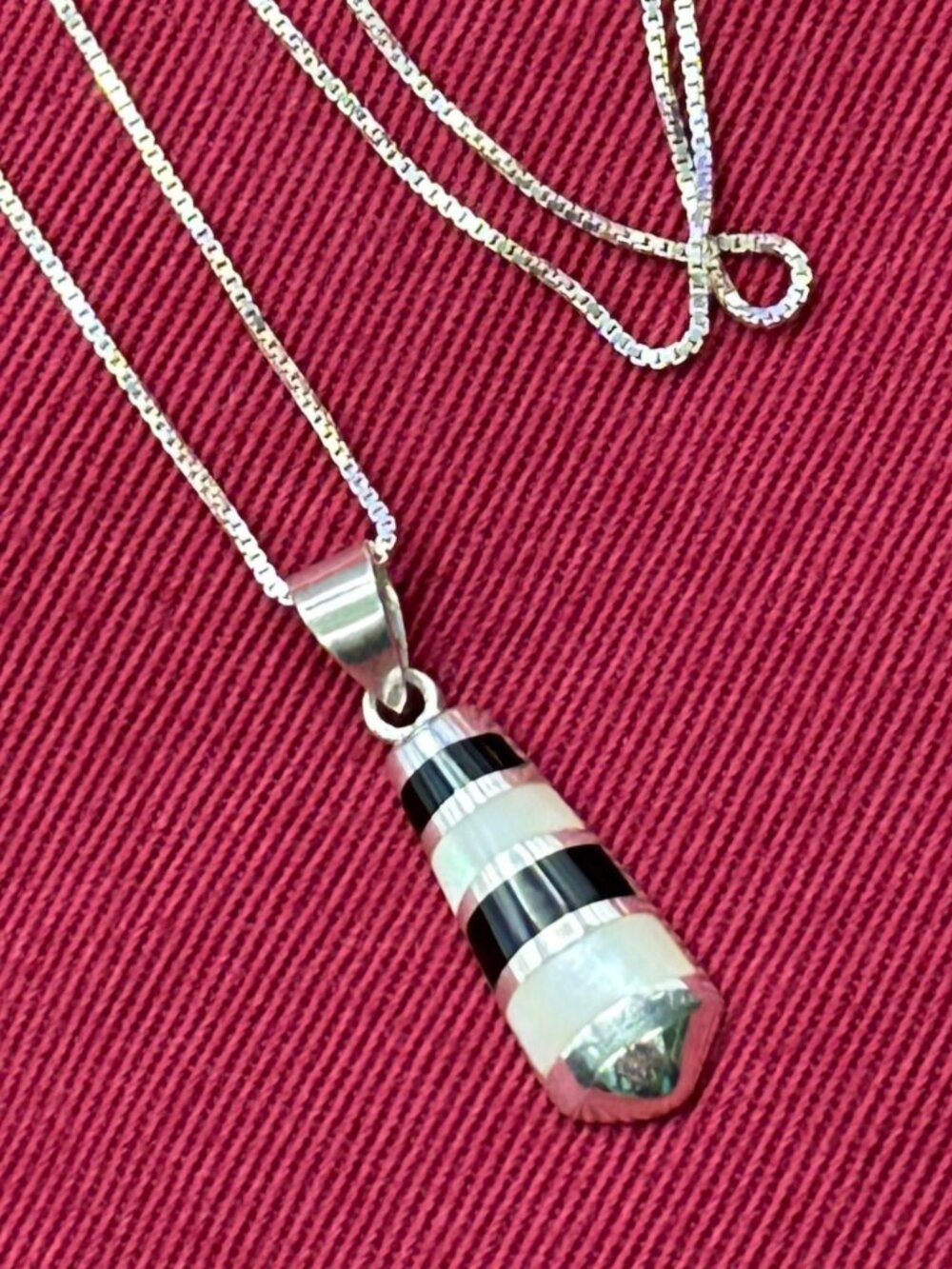 VTG Sterling Silver Onyx & Mother of Pearl Pendant Necklace